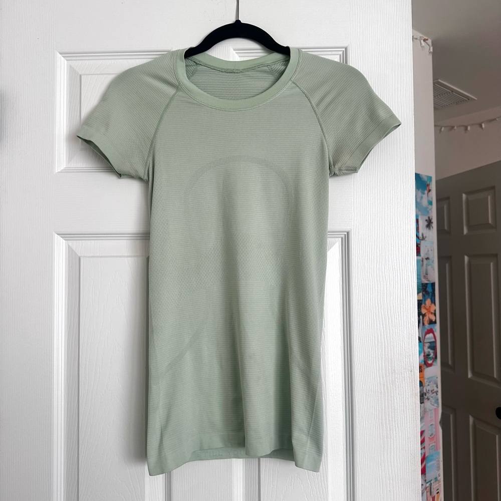 Lululemon Light Green Swiftly Tech Short Sleeve Athletic Shirt